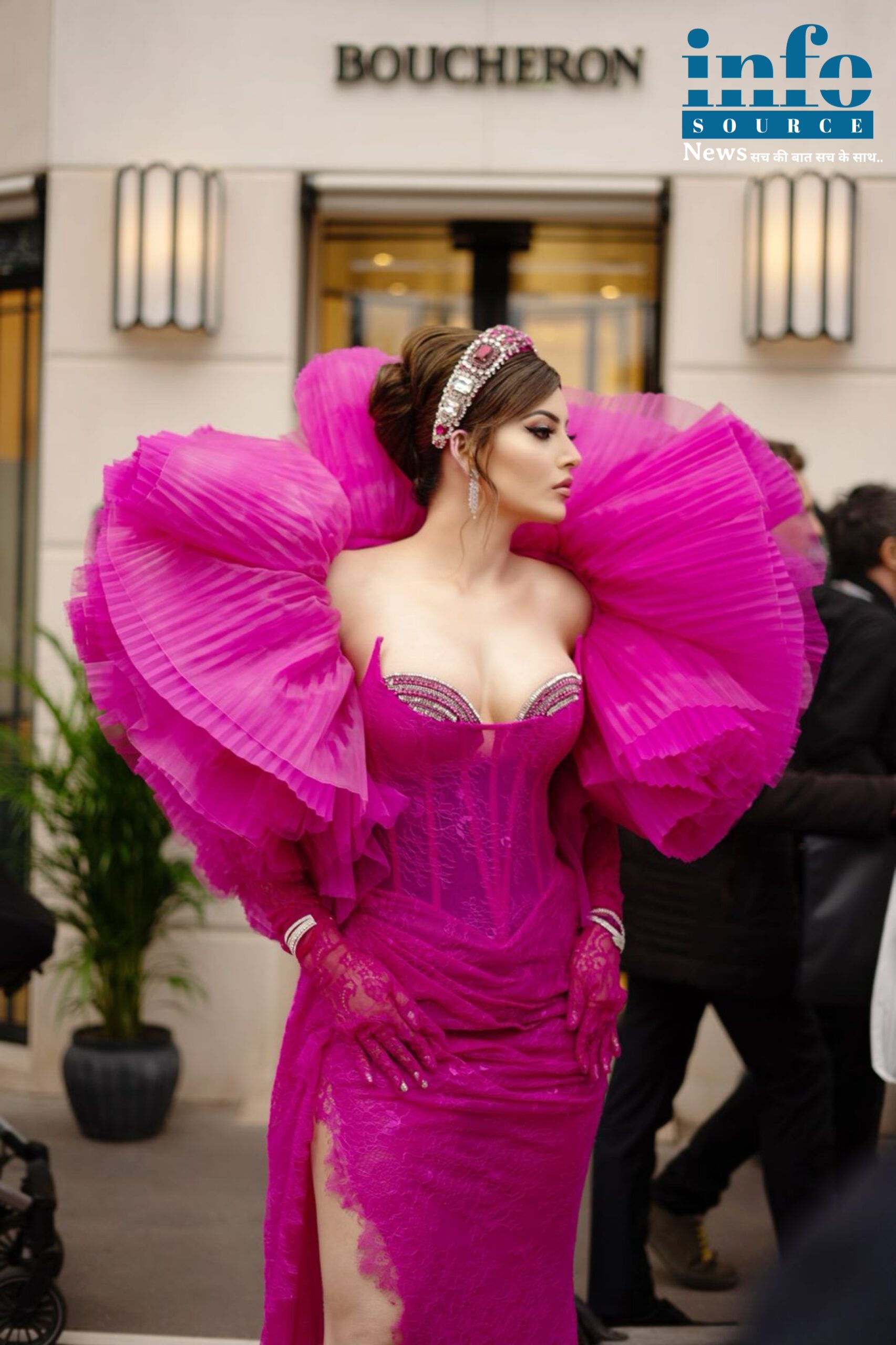 Urvashi Rautela was Guest at the opening ceremony of the 77th Festival de Cannes info source news
