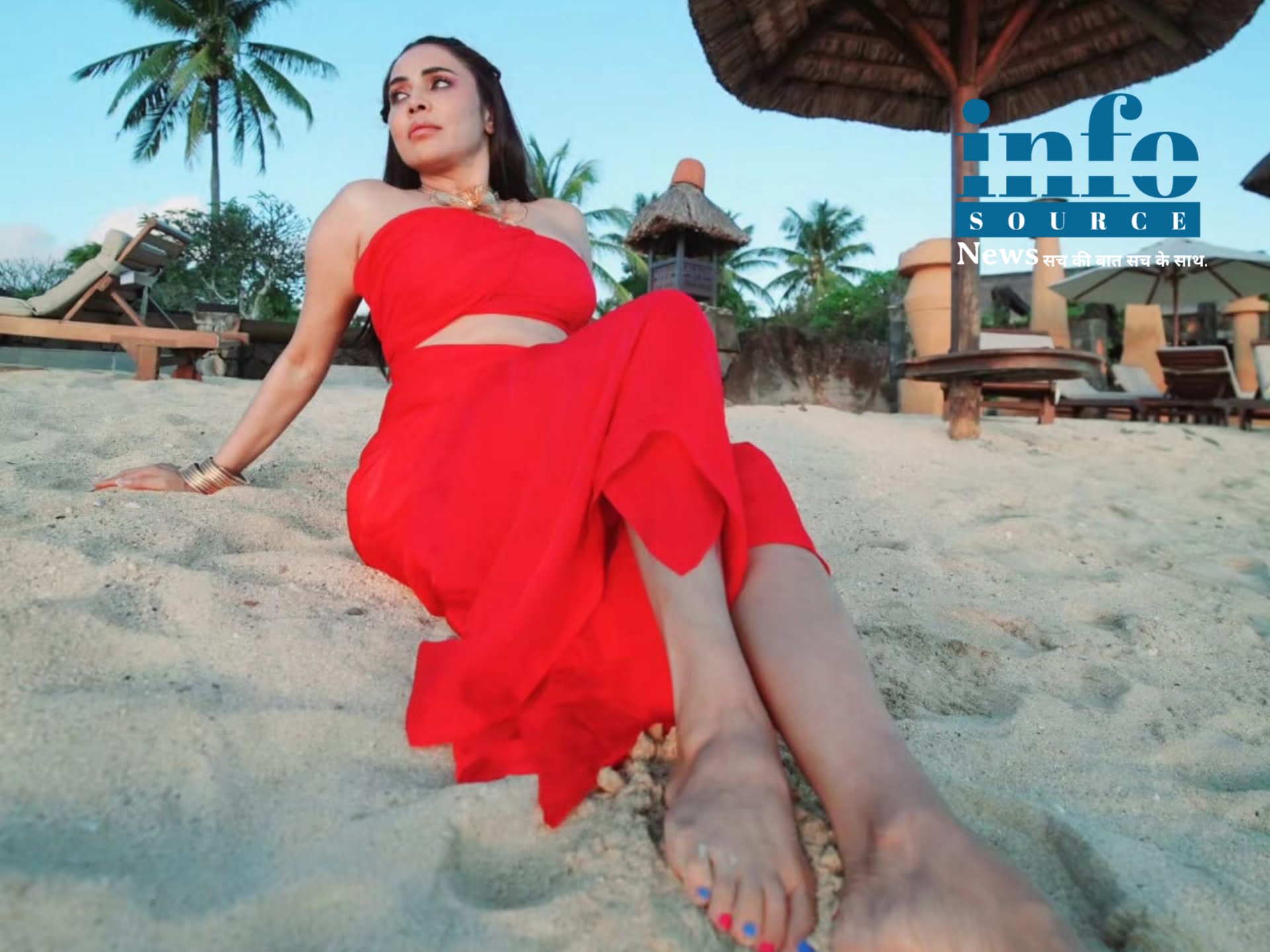Nikita Rawal आपके दिलों की रानी और लाल रंग की custom made पोशाक में बेहद hot Sensation हैं,हम आश्चर्यचकित हैं info source news